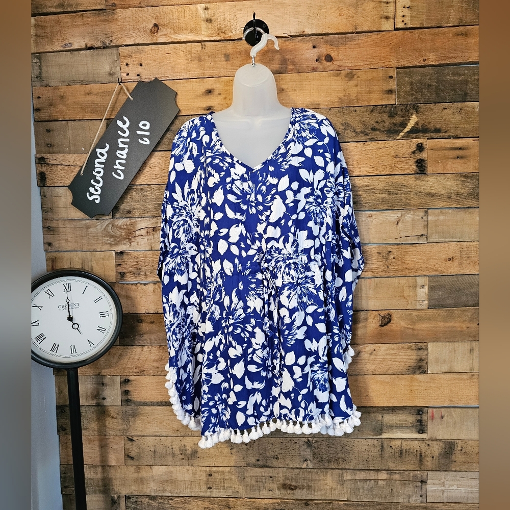 Susan Graver Women's Blue & Whotw Floral bathing suit cover up Size L